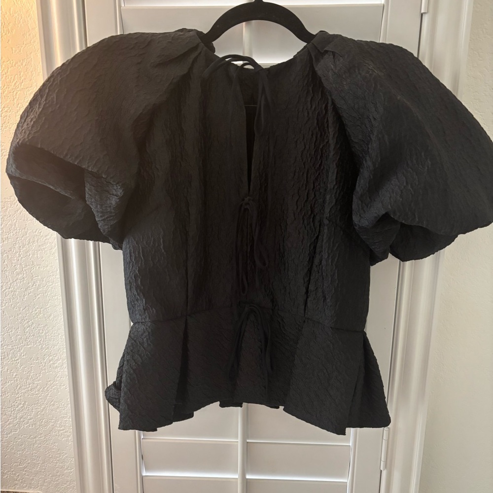 ANTONIO MELANI Black Boxy Peplum Blouse Short Sleeve - Courtney Grow